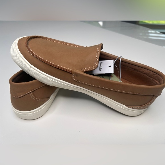 Goodfellow & Co Men’s Tan and White Kon Loafers with Rubber Sole - Picture 13 of 14